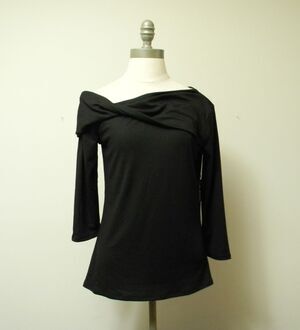 3rd + Malt Black Ribbed Rolled Neck 3/4 Sleeve Top Size L NWOT